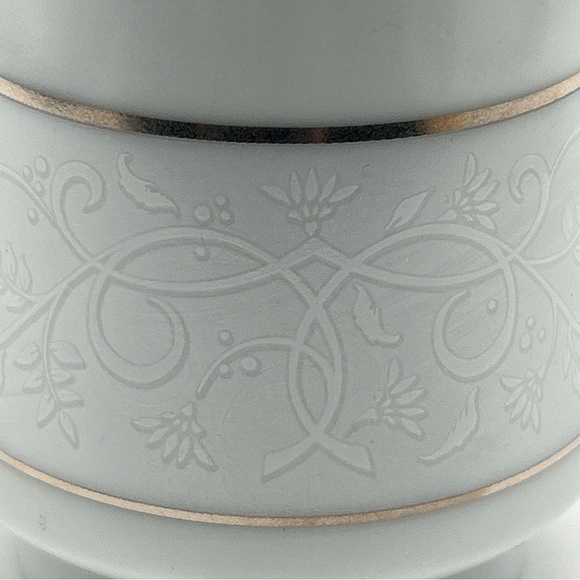 Chris Madden Home Collection Montalira Gold Creamer JC Penney China 3”x3.5” - Picture 2 of 14